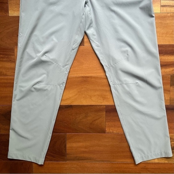 Fabletics The Only Pants - Picture 10 of 14